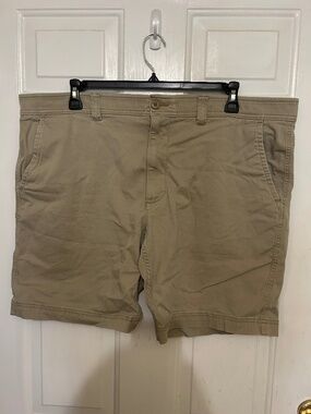 St. John's Bay, 44, khaki shorts